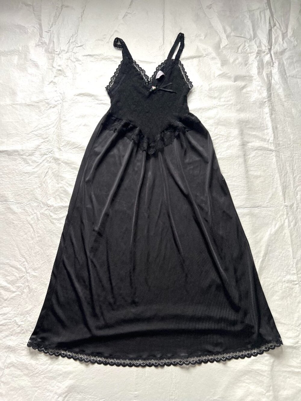 Vintage nightgown maxi dress slip black scalloped lace Medium nylon lingerie